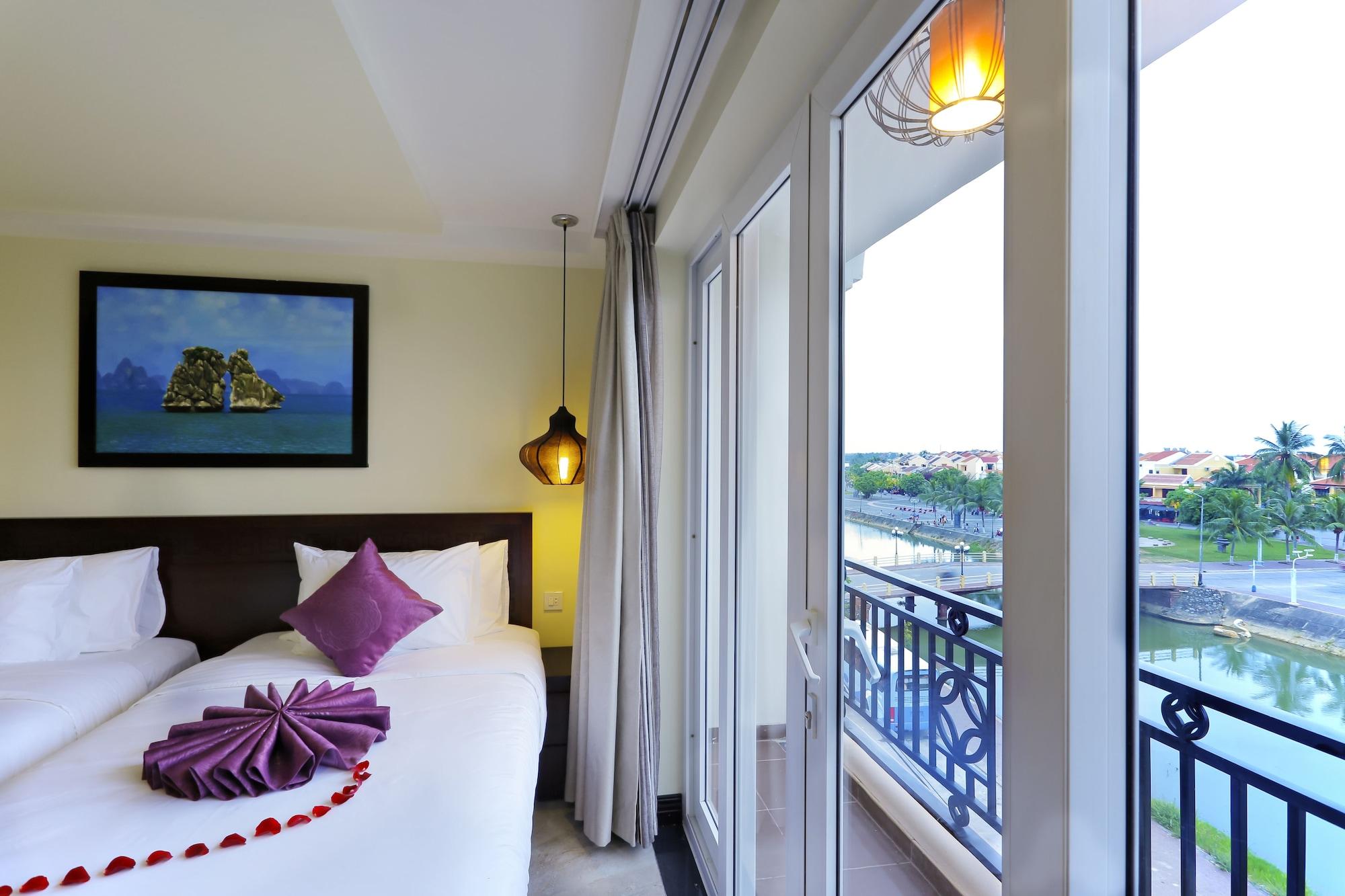 River Suites Hoi An Bagian luar foto