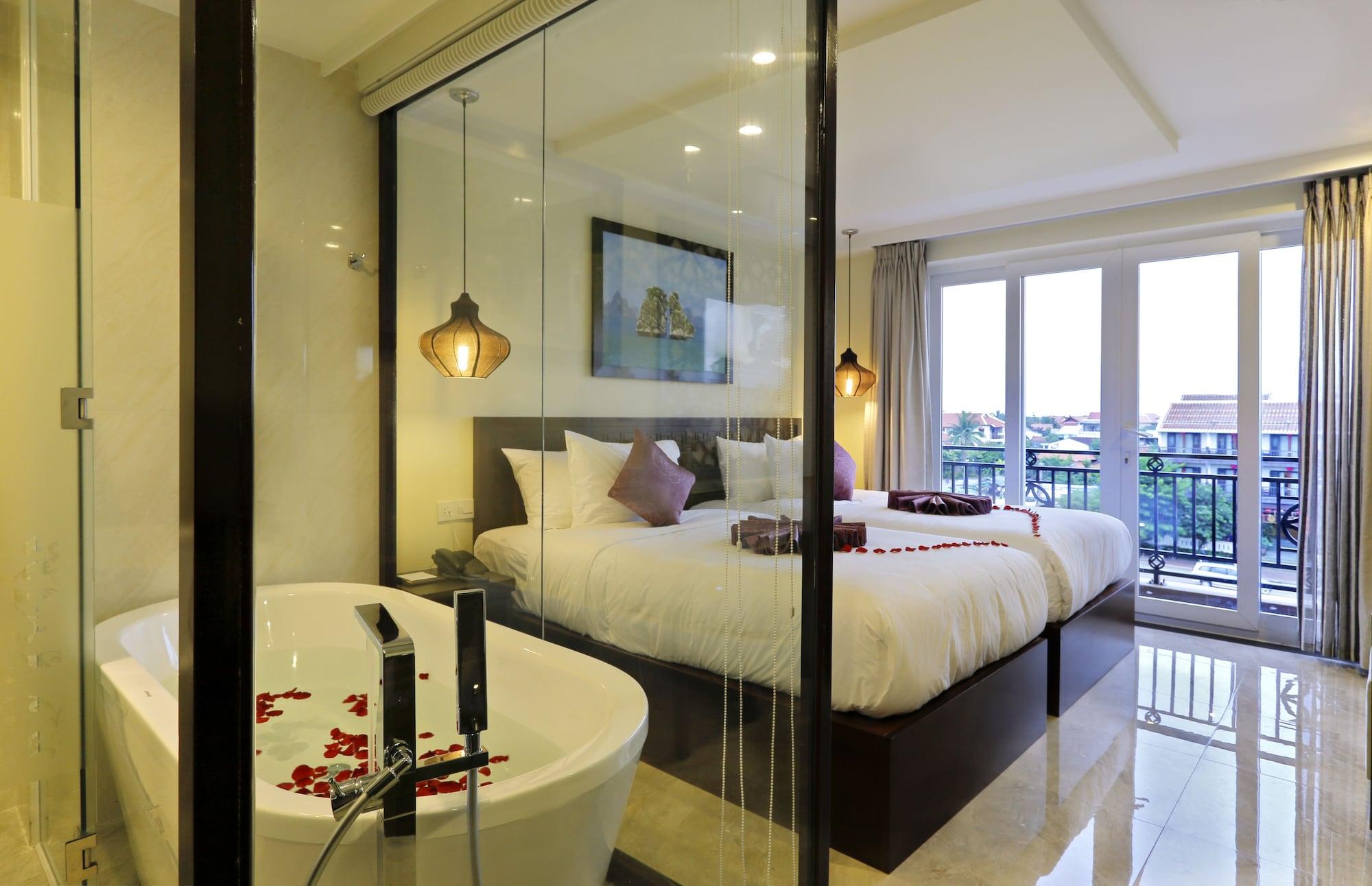 River Suites Hoi An Bagian luar foto