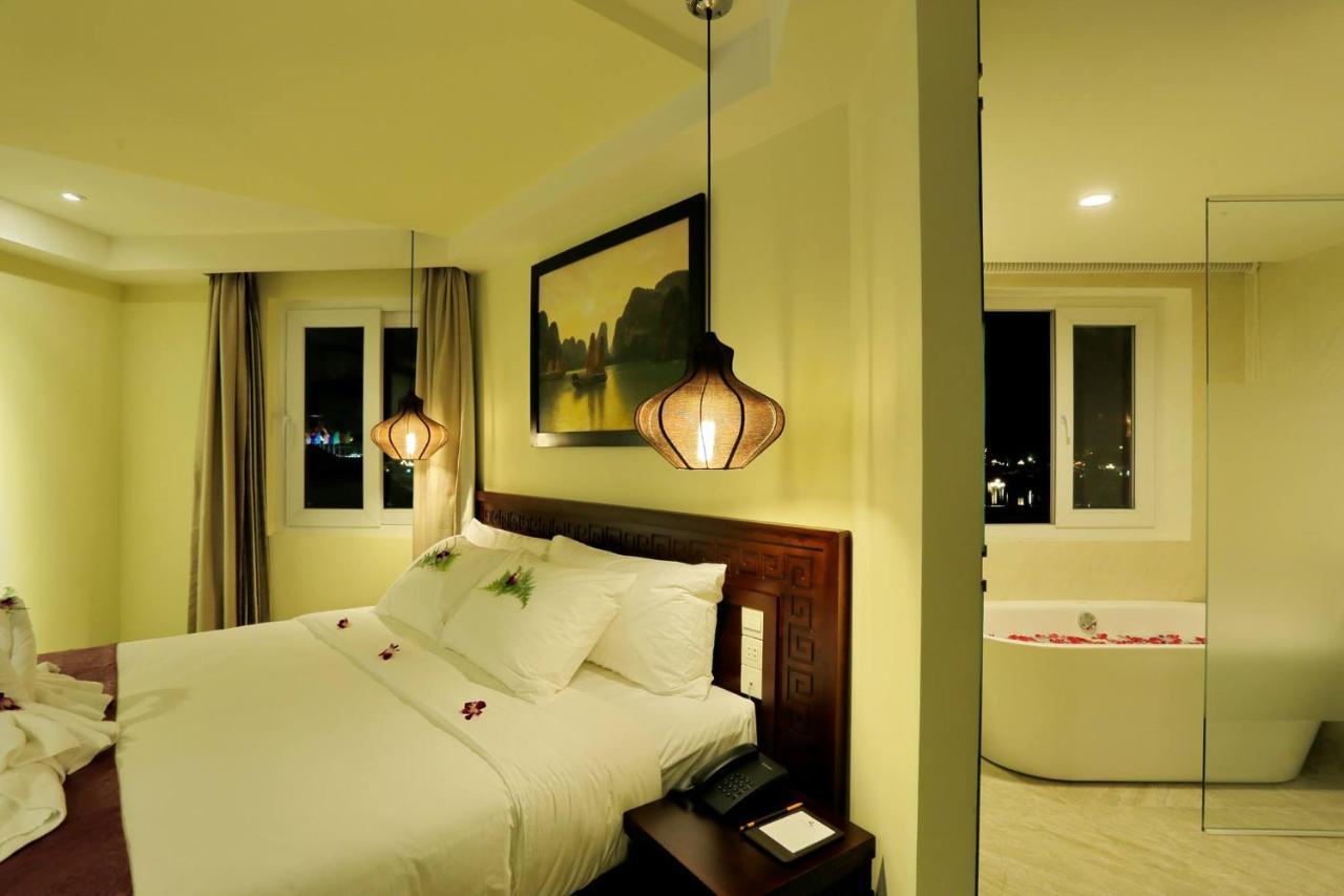 River Suites Hoi An Bagian luar foto