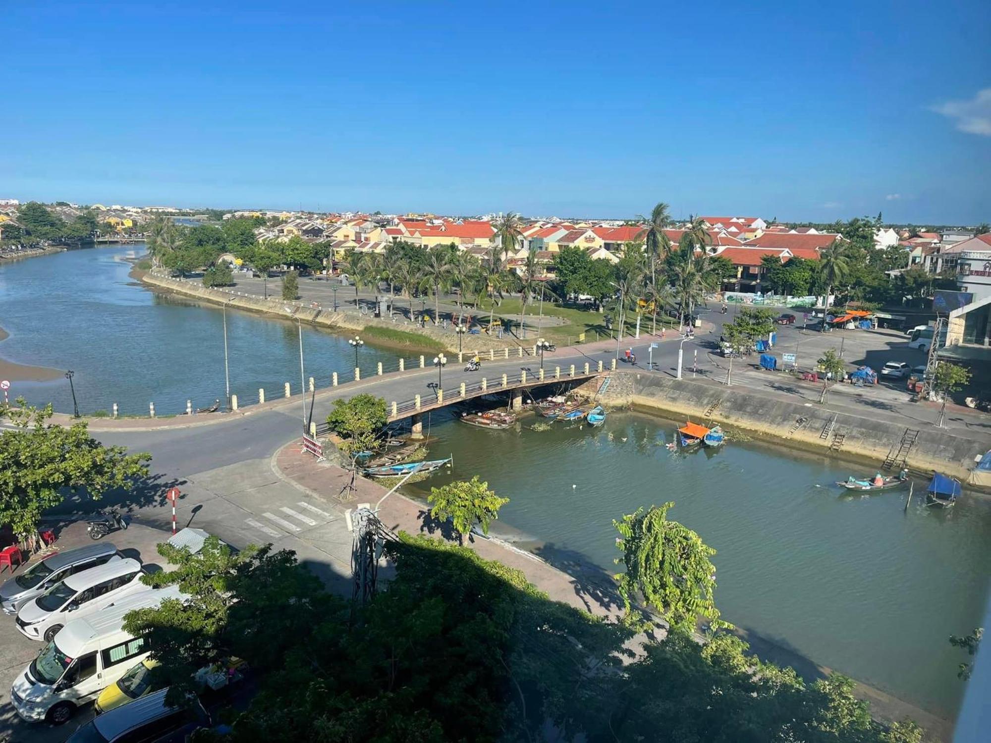 River Suites Hoi An Bagian luar foto